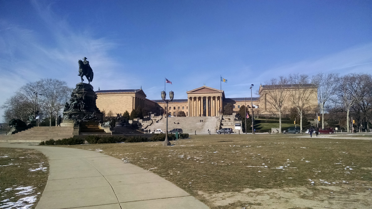 Eakins Oval y Museo de Arte en la cima