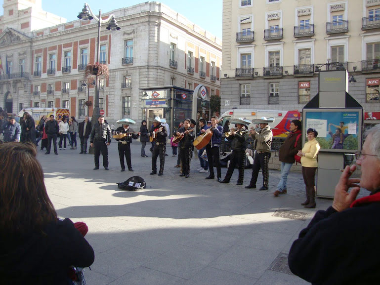 Mariachi en La Puerta del Sol, Madrid