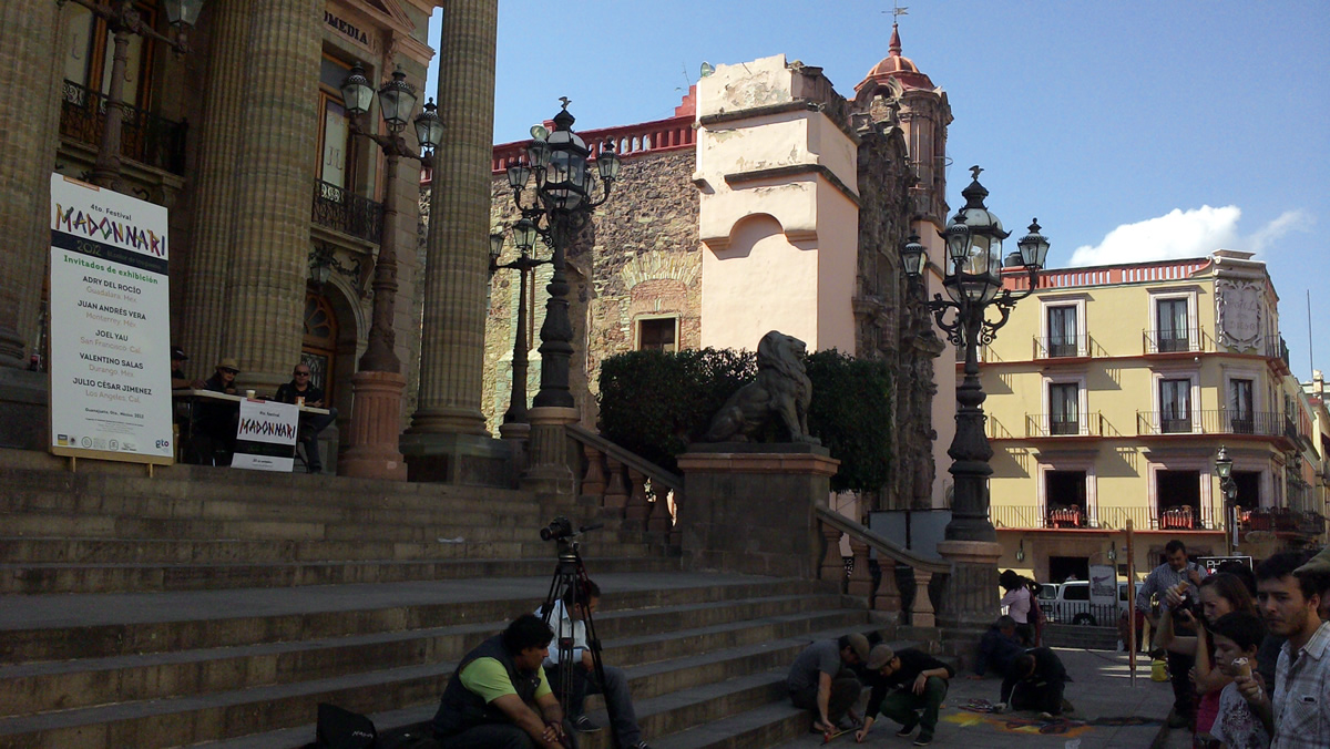 Escalinata del famoso Teatro Juárez en Guanajuato