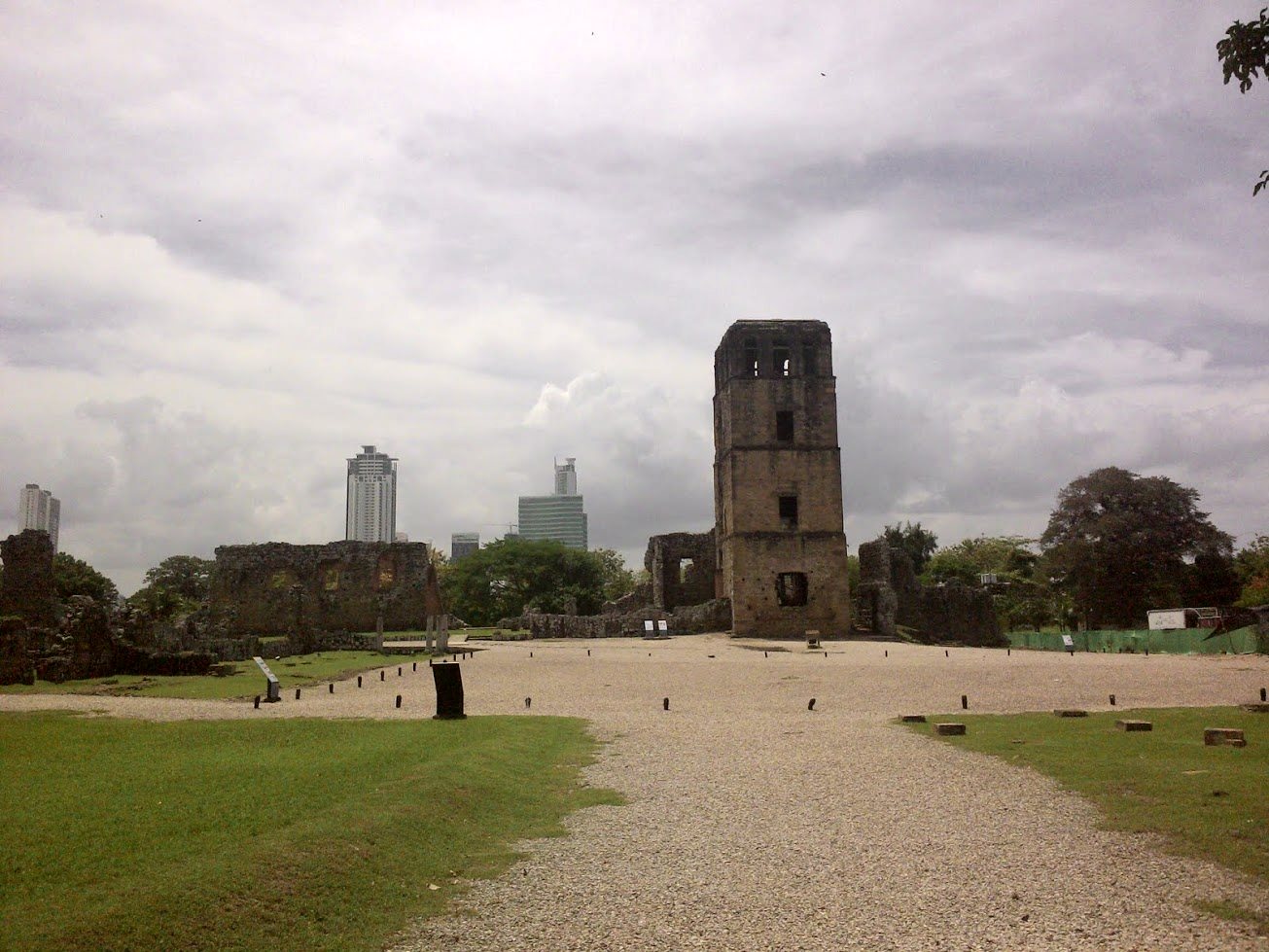 Plaza Mayor y la Catedral