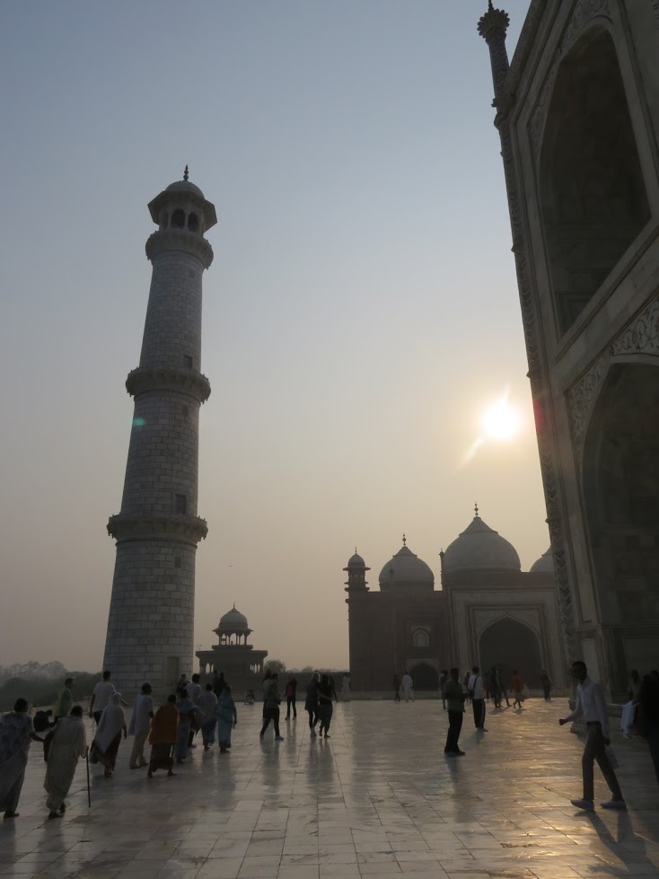 Esta es la experiencia de amanecer en el Taj Mahal