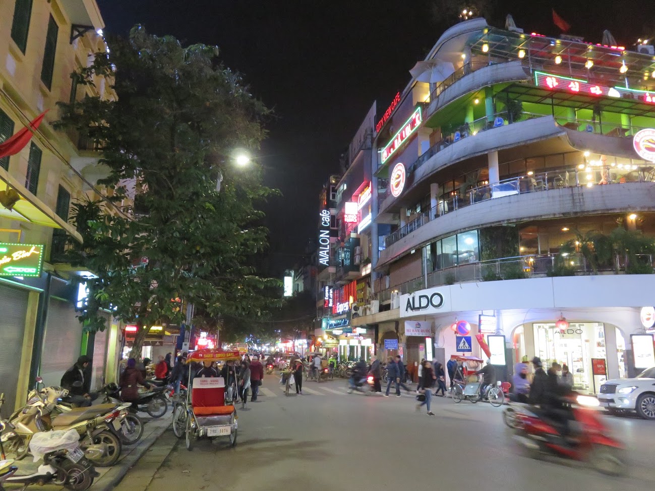 Concurridas calles de Hanoi