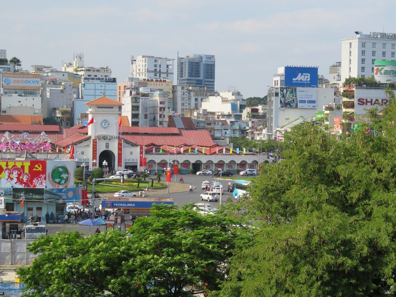 Mercado de Ben Thanh en el centro de Saigon